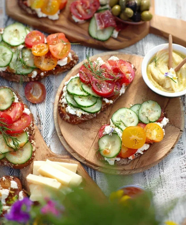 20+ Fabulous DIY Ideas To Host A Summer Garden Party