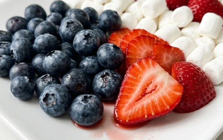 4th of July Fruit Platter Idea | How to Make an American Flag